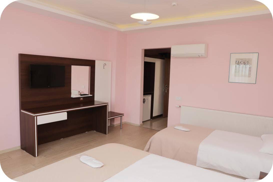 Tralles Hotel Aydin Exteriör bild